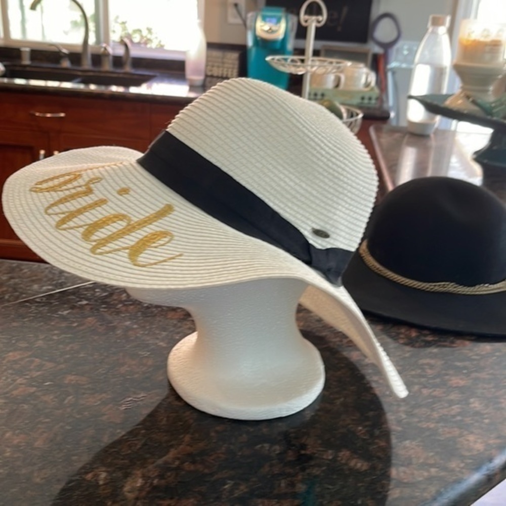 C&C EXCLUSIVES straw BRIDE HAT - Picture 2 of 9